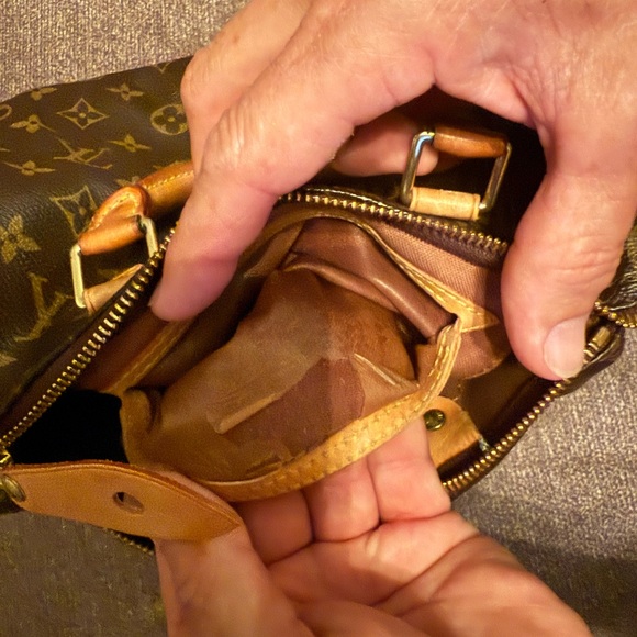 Louis Vuitton Monogram Speedy 25 - Picture 5 of 14